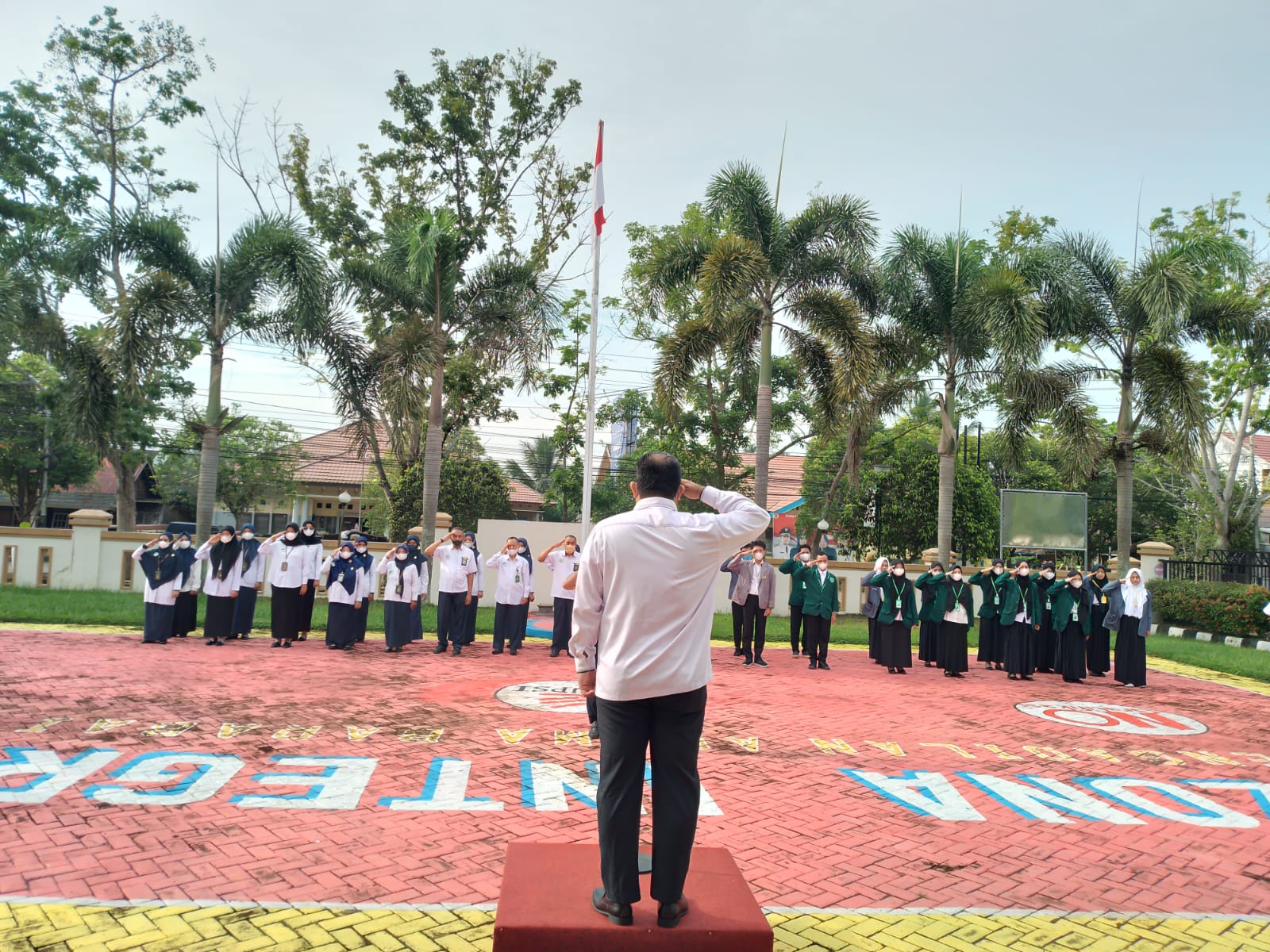 APEL SENIN PEMBINA HIMBAU SELURUH ASN JAGA KERJASAMA DAN KEKOMPAKAN