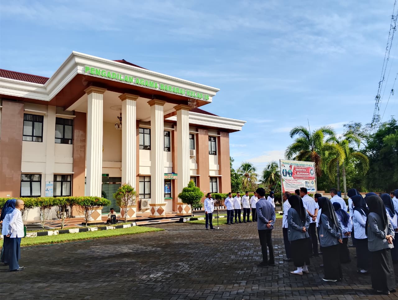 PIMPIN APEL SENIN, WAKIL KETUA TEKANKAN PENTINGNYA BENCHMARK KINERJA DAN KEHATI-HATIAN DALAM BERTUGAS